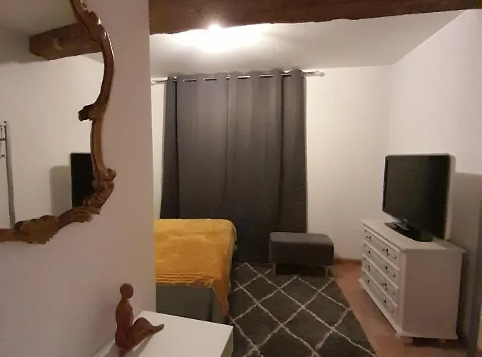 Les Mirabelles D'hotes 시스트롱