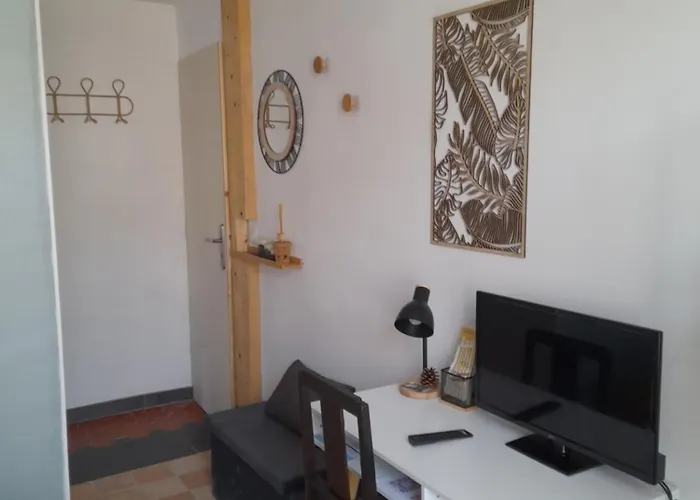 Les Mirabelles D'hotes B&B 3*