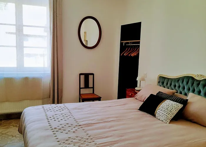 Les Mirabelles D'hotes