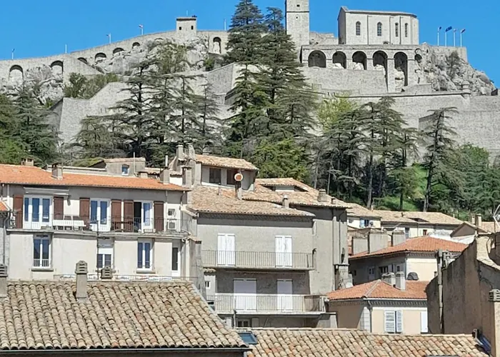 Les Mirabelles D'hotes B&B 3*