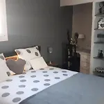 Les Mirabelles D'hotes Oda ve Kahvaltı
