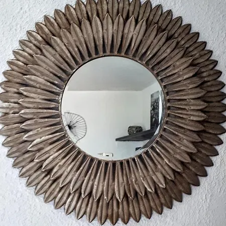 Les Mirabelles D'hotes Систерон