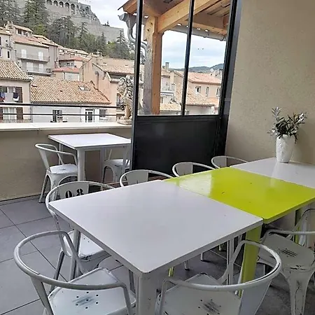 Les Mirabelles D'hotes 3* 시스트롱