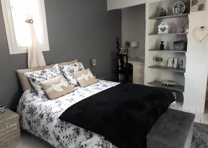 Les Mirabelles D'hôtes 3*