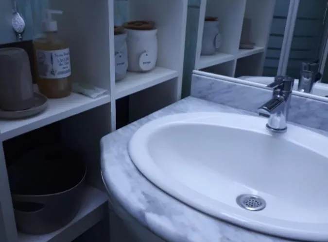 Les Mirabelles D'hôtes Couette-café Sisteron