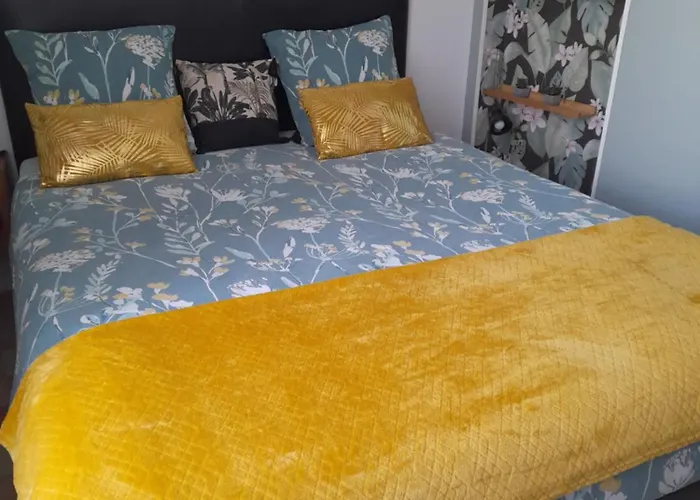 Couette-café Les Mirabelles D'hôtes Sisteron